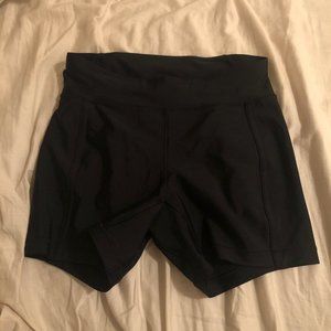 Lululemon tight black shorts